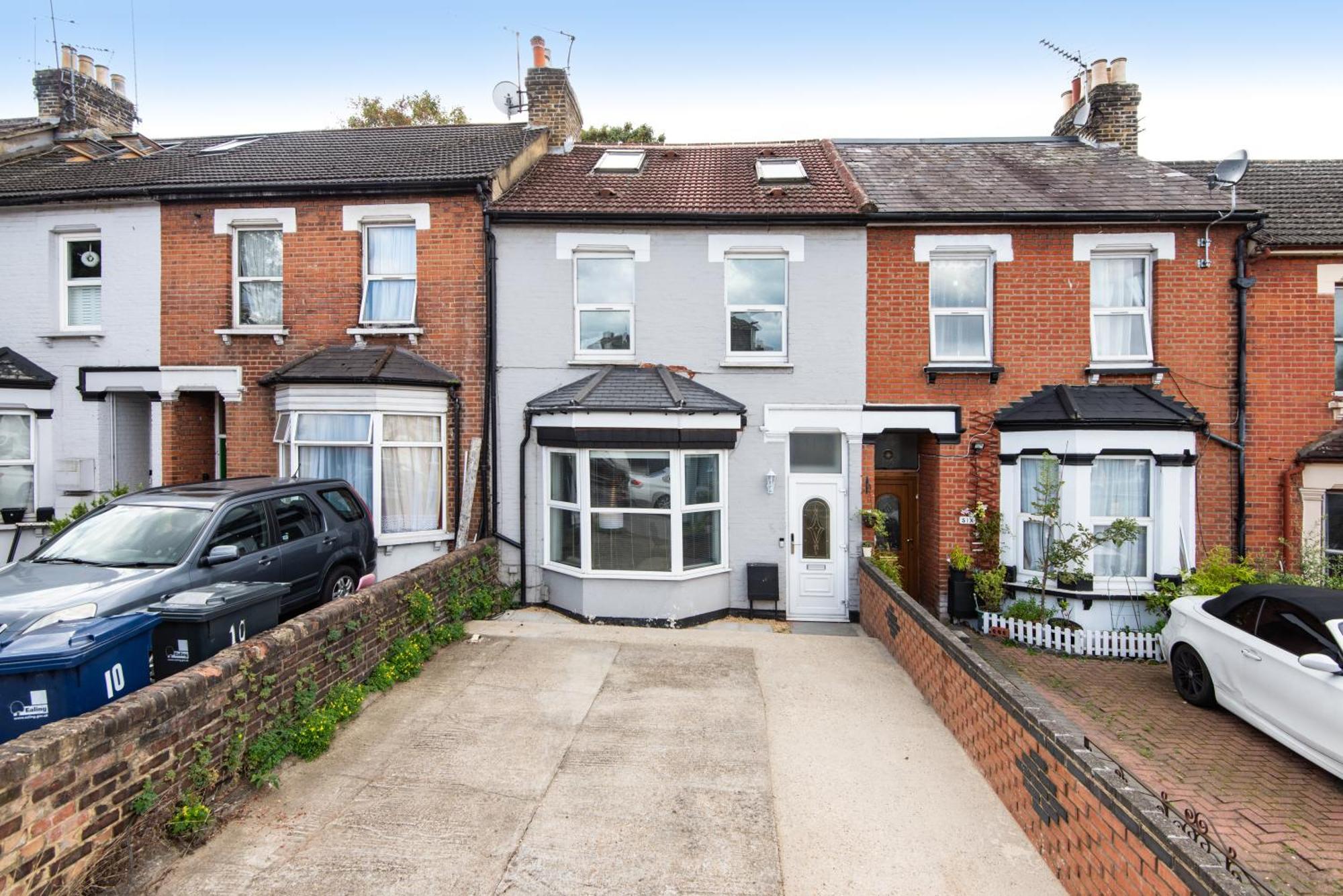 Single With A Shared Kitchen And Bathroom In A 5-bedroom House At Hanwell